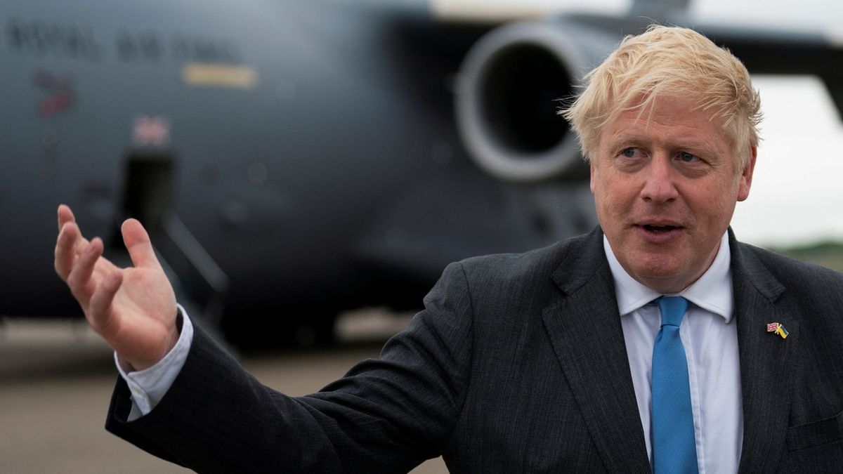 Johnsonovo sbohem přineslo Britům úlevu i zneklidnění